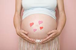 Чому у вагітних загострюються відчуття і почуття?